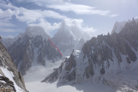 Choktoi spire, zahodni greben